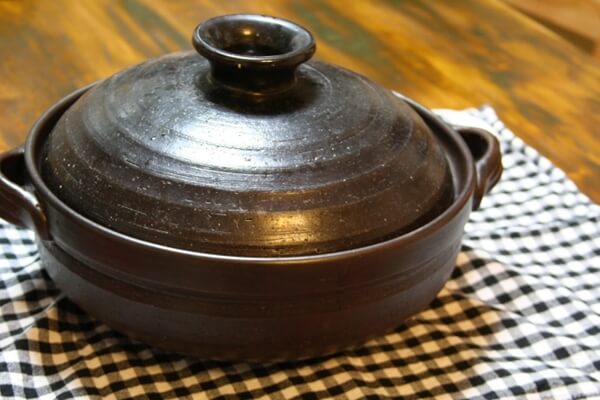 黒い土鍋